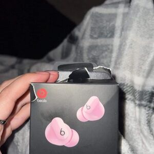 COPY - Beats Pink Wireless Earbuds